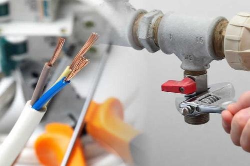 Leia mais sobre o artigo A Importância dos Serviços Elétricos e Hidráulicos na Manutenção Residencial e Comercial